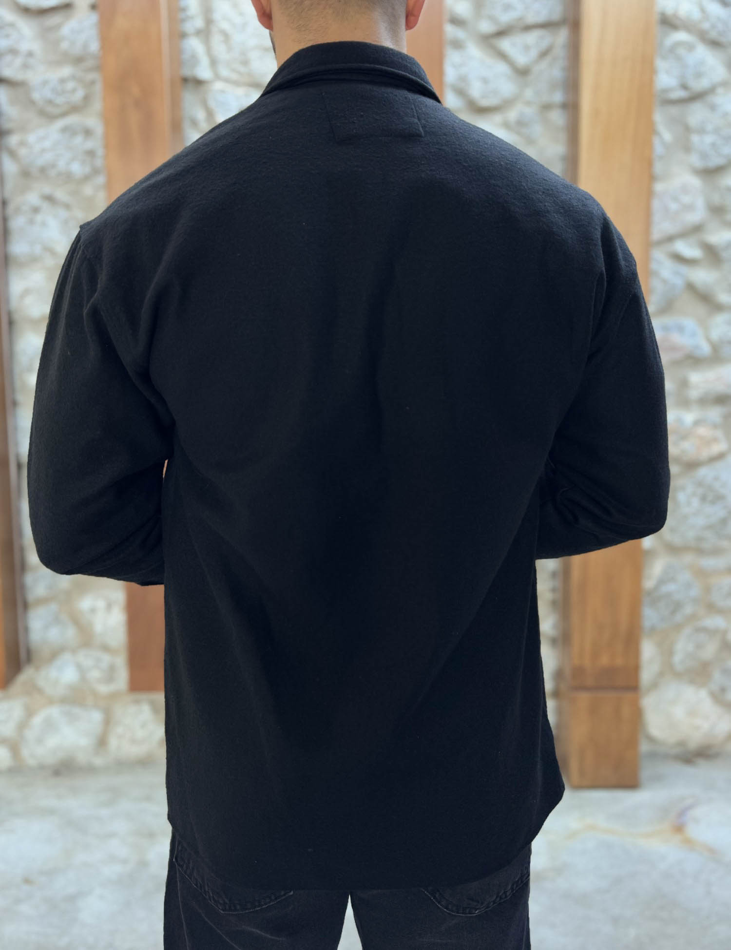 Ανδρικό μαύρο Overshirt με γιακά RMZ328M φωτογραφία